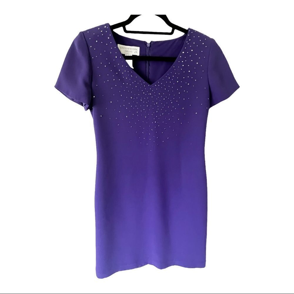 Jones New York Short Sleeve V-Neck Purple Embellished Party Dress Size 6